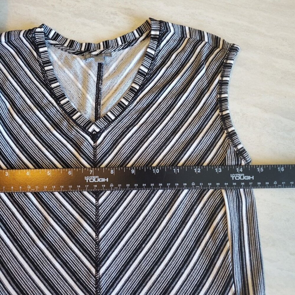 T By Talbots Shift Dress Small Black White Stripe Bodycon Pockets Athleisure - Picture 5 of 16